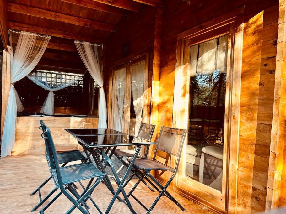 Chalet Bois Jacuzzi Bessan 외부 사진